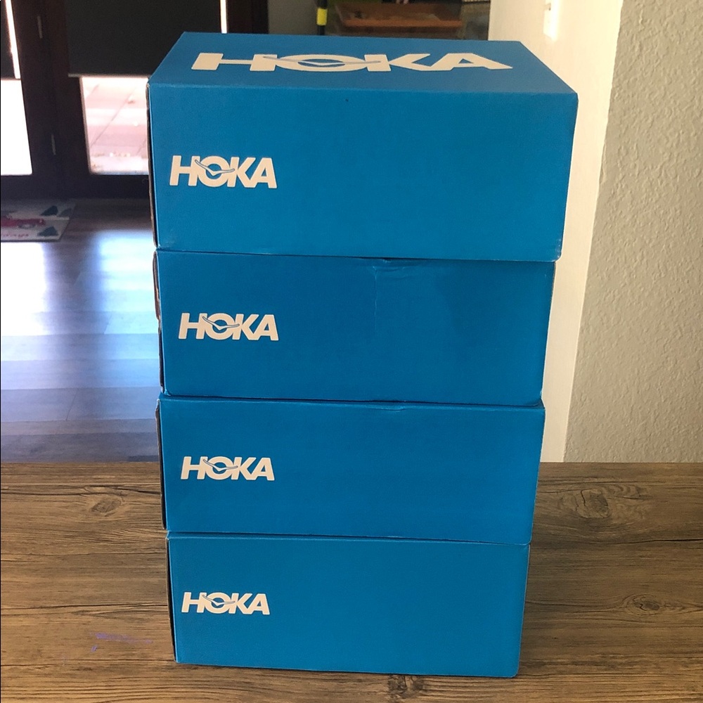 BUNDLE OF FOUR HOKA HINGED LID SHOE BOXES - Picture 11 of 16